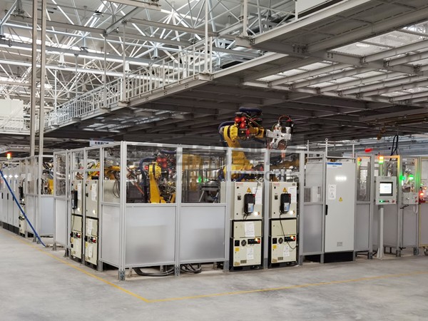 汽車廠智能生產(chǎn)線圍欄