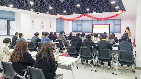 開創(chuàng)鋁型材業(yè)績新高度，努力挑戰(zhàn)四月份新目標? ?