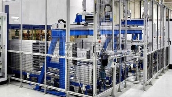 重塑工業(yè)安全邊界：鋁型材圍欄何以成為行業(yè)新標桿？